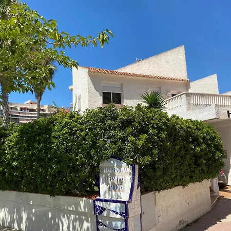 Holiday home Adosado Con Jardin - Primera Linea *